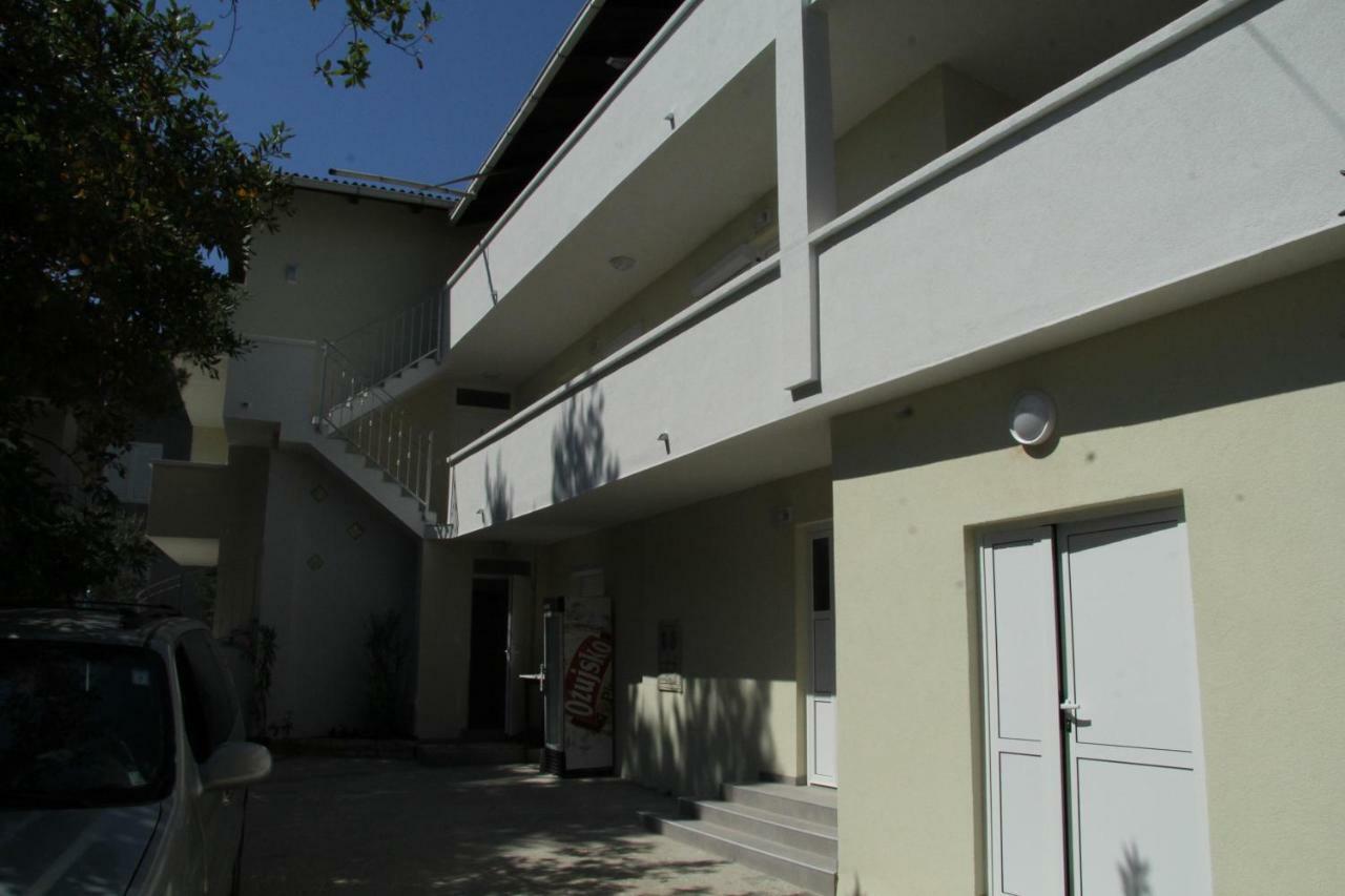 Novalja Inn 2 Buitenkant foto